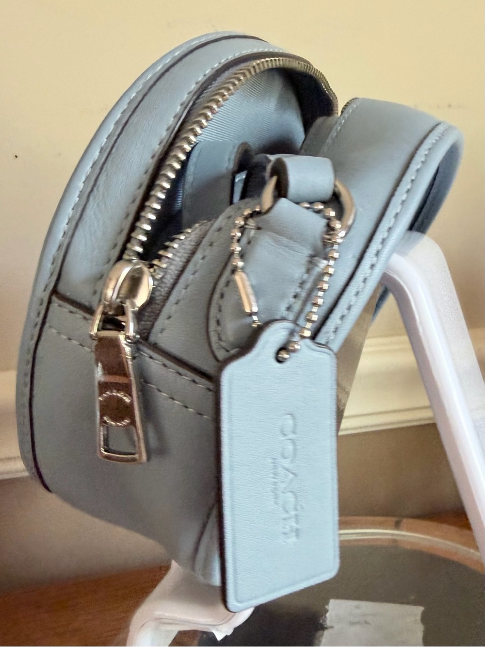 Coach Round Canteen Periwinkle Leather Archive Re-Edition Crossbody Bag Purse - Picture 4 of 9